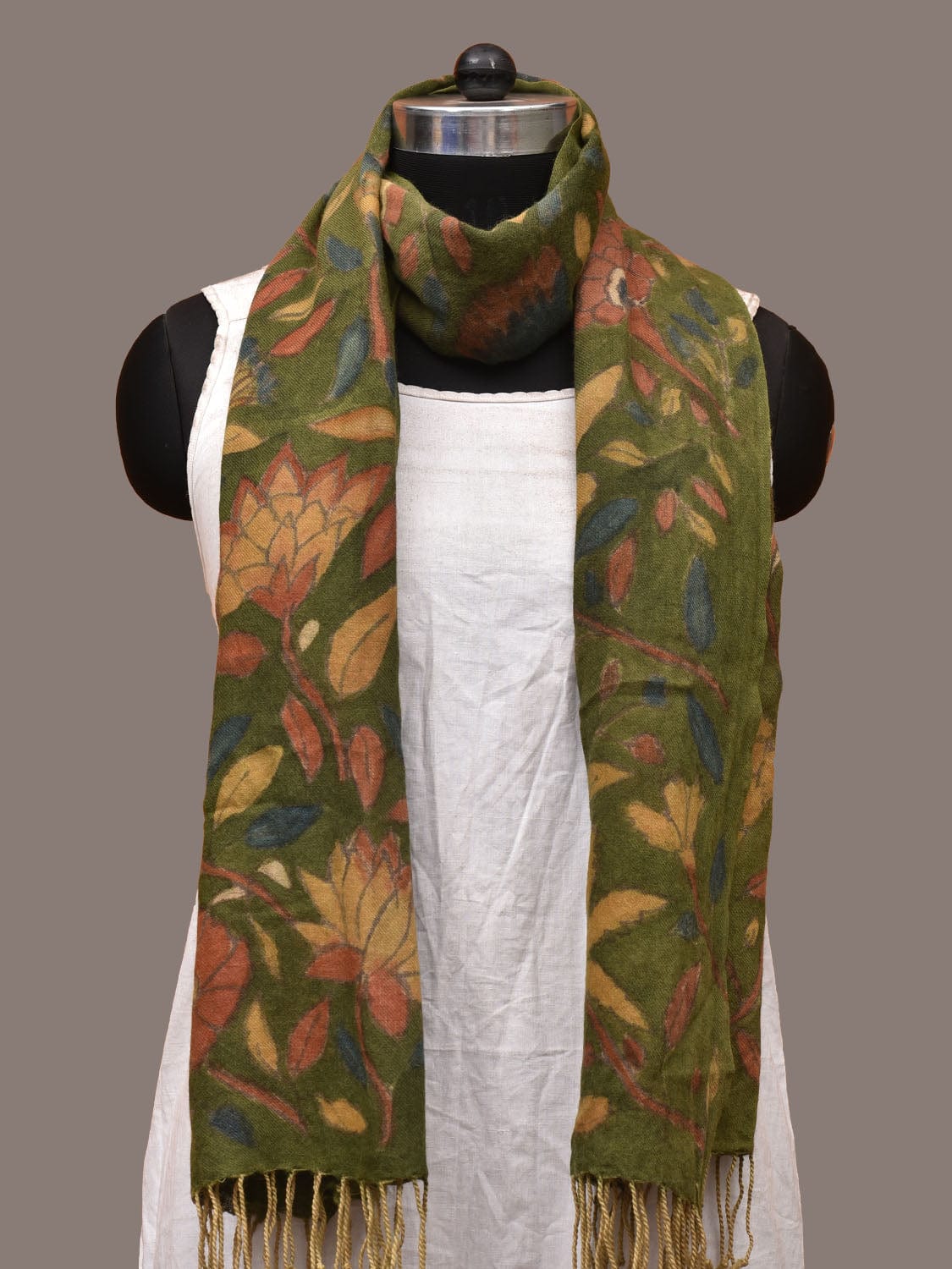 Green Kalamkari Hand Painted Woolen Dupatta with Floral Design ds3213