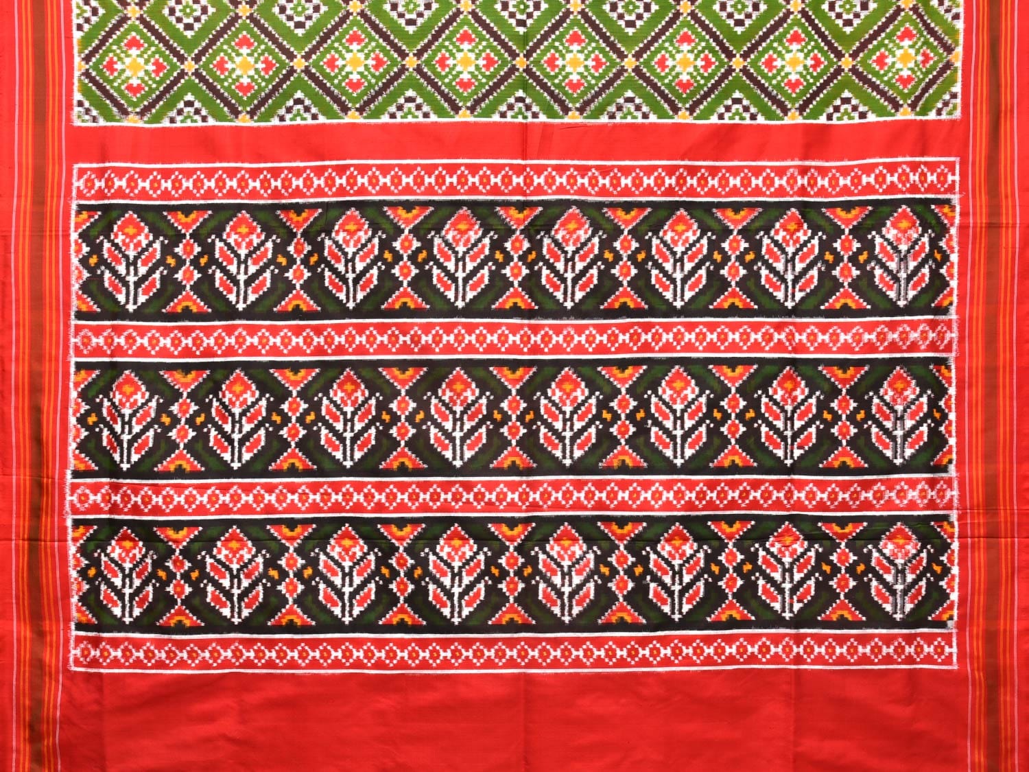 Green Pochampally Double Ikat Silk Handloom Saree with Grill Design i0755