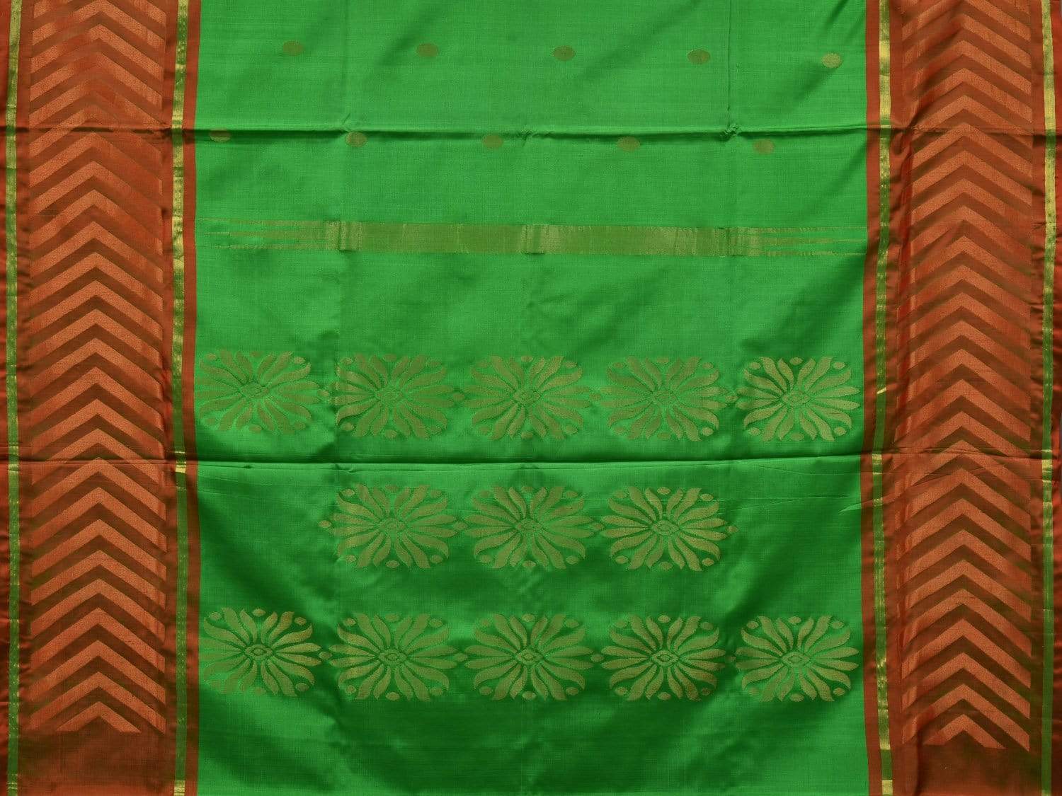 Green Uppada Silk Handloom Saree with Border Design u1773