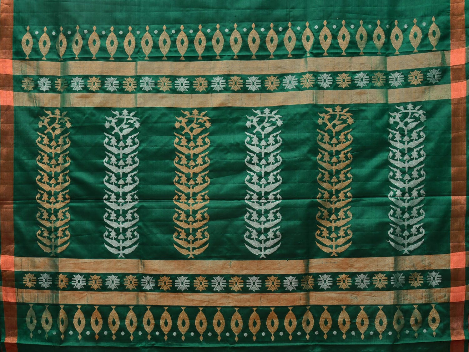 Green Uppada Silk Handloom Saree with Karpur Pallu Design u2015
