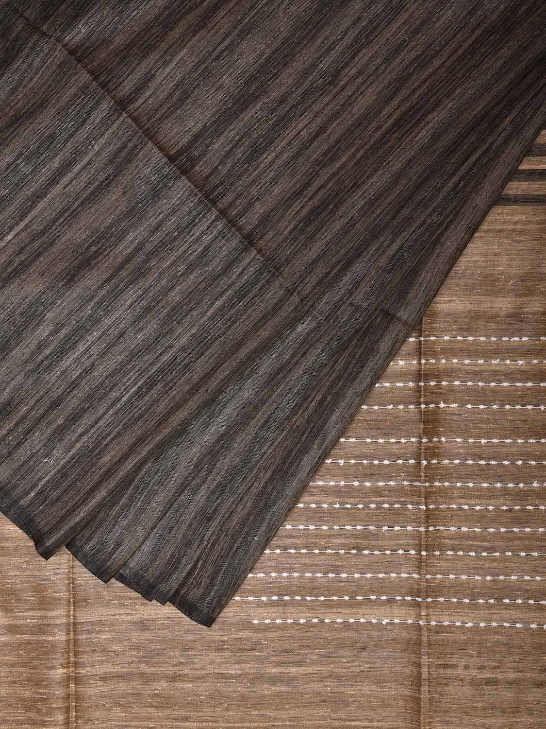 Grey and Cream Tussar Plain Saree with Strips Pallu Design o0566