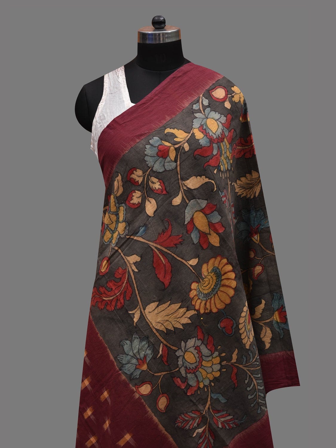 Grey and Maroon Kalamkari Hand Painted Ikat Cotton Handloom Dupatta with Floral Design ds2615