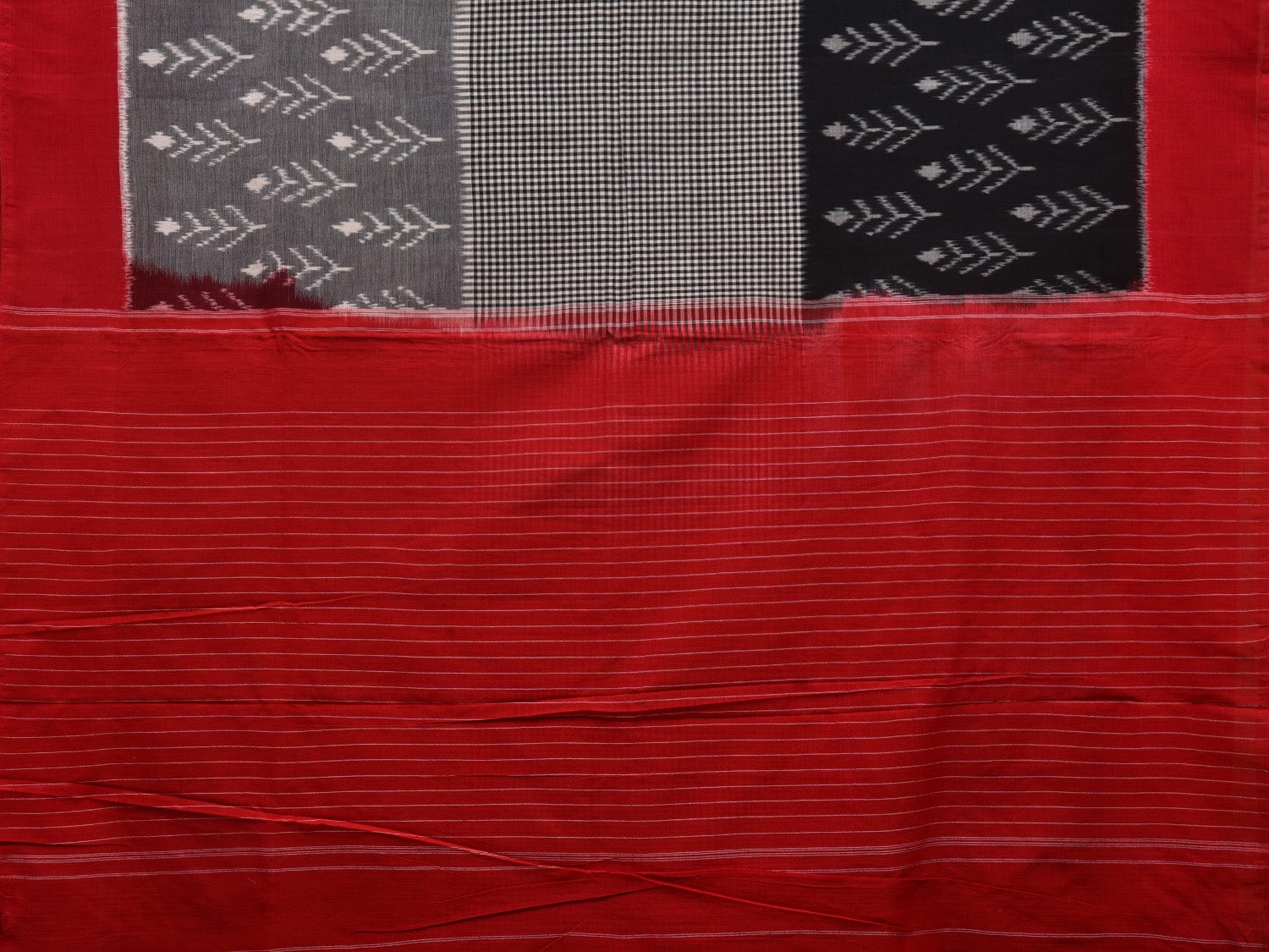 Grey and Red Pochampally Ikat Cotton Handloom Saree with Triple All Over Design i0724