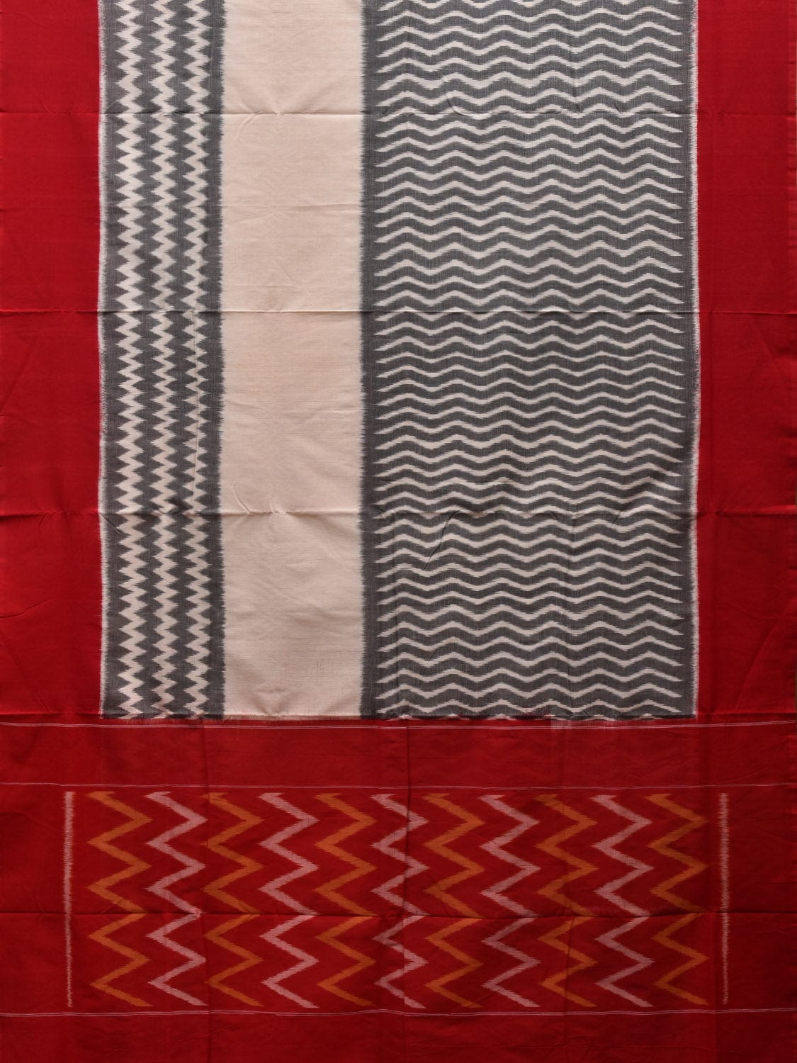 Grey and Red Pochampally Ikat Cotton Handloom Saree with Zig-Zag Design i0694