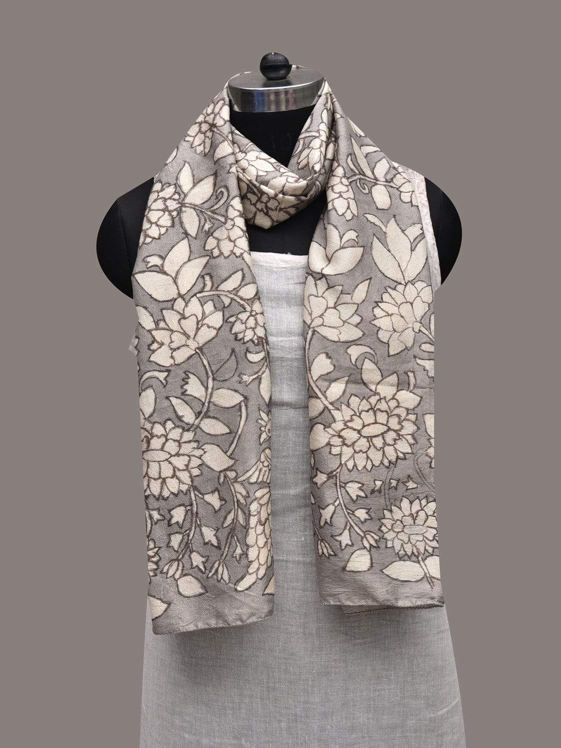 Grey and White Kalamkari Hand Painted Silk Handloom Stole with Peacocks and Floral Design ds2562