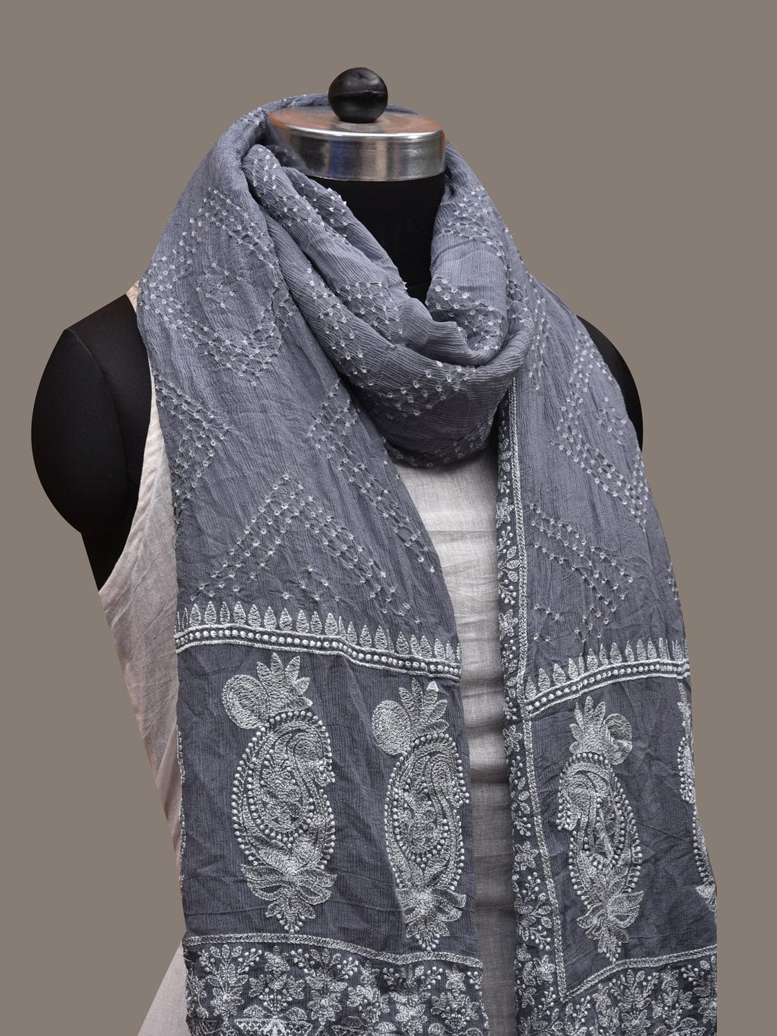 Grey Bandhani Silk Handloom Dupatta with Mango Design ds2901