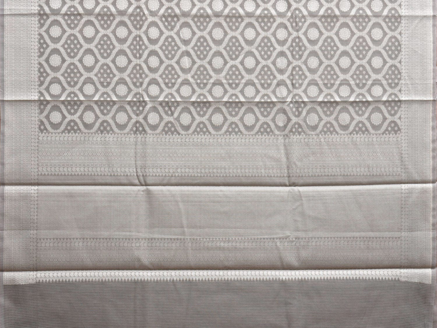 Grey Dhakai Jamdani Cotton Viscose Saree with All Over Grill Design dj0069