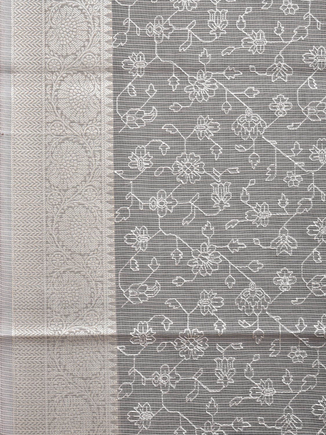 Grey Dhakai Jamdani Cotton Viscose Saree with Floral Embroidary Design dj0083