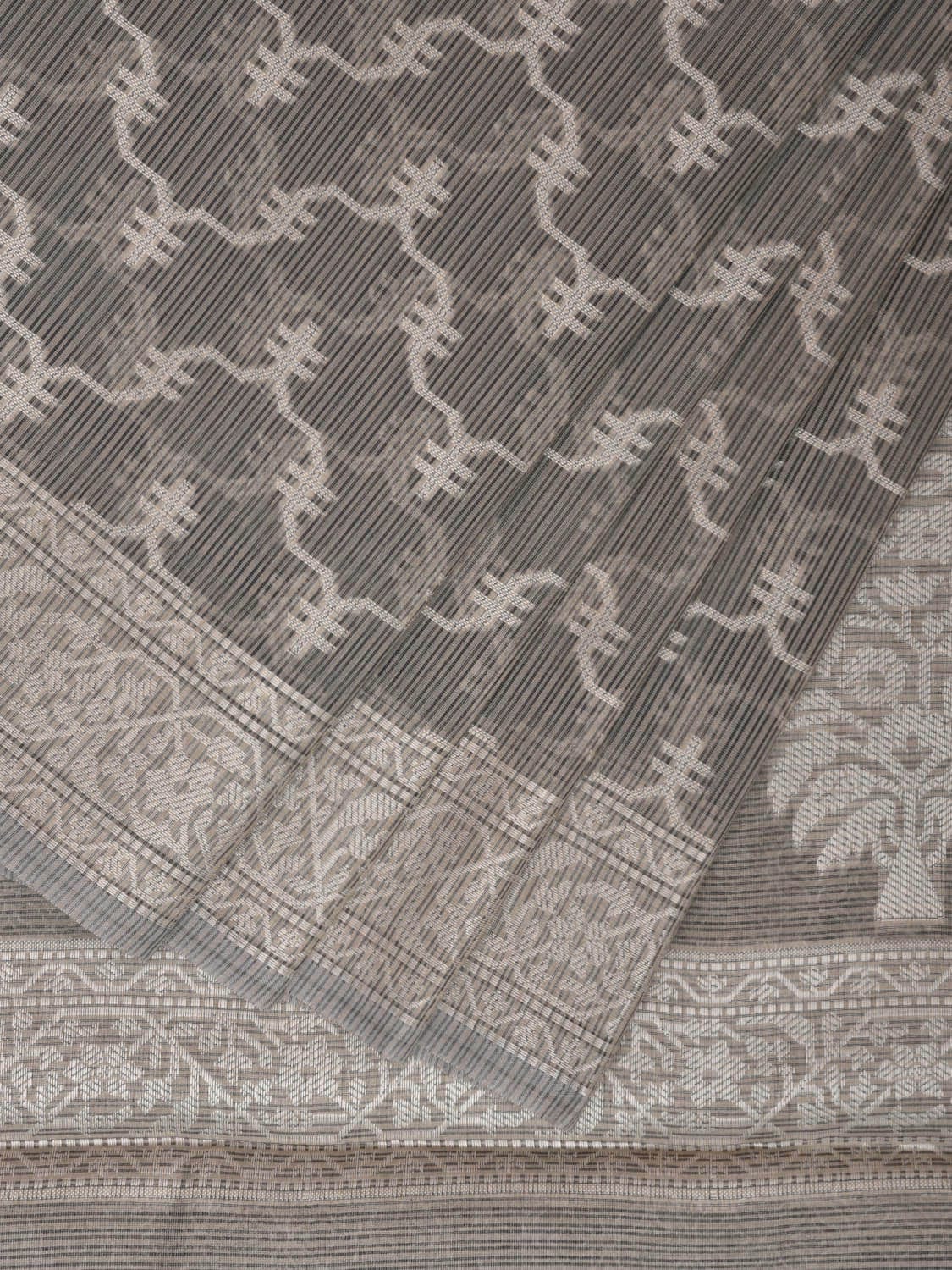 Grey Dhakai Jamdani Cotton Viscose Saree with Zig-Zag and Floral Pallu Design dj0075