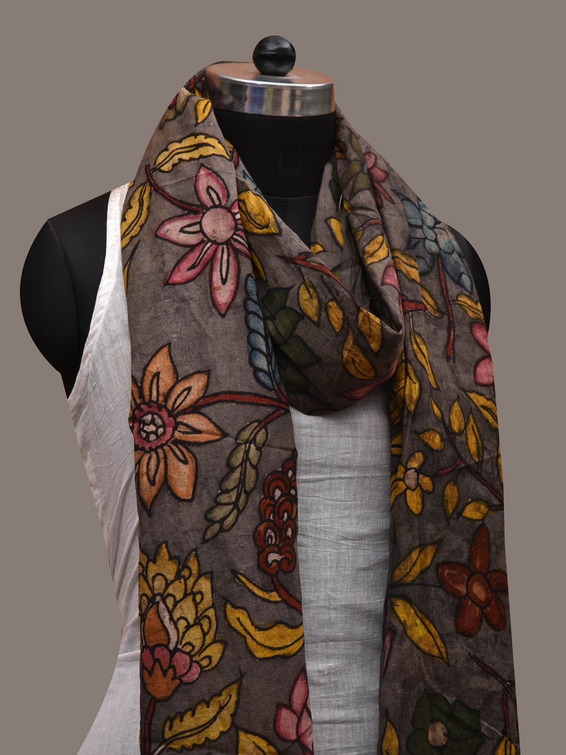 Grey Kalamkari Hand Painted Cotton Handloom Dupatta with Deers and Floral Design ds2727