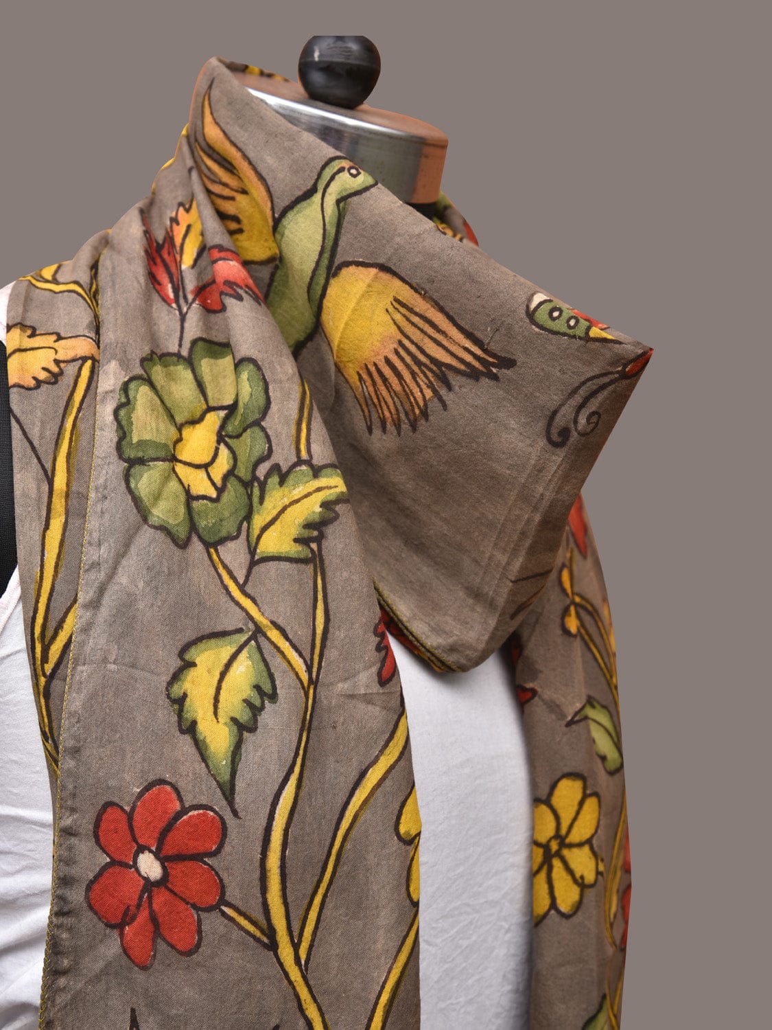 Grey Kalamkari Hand Painted Sico Stole with Floral and Birds Design ds3382