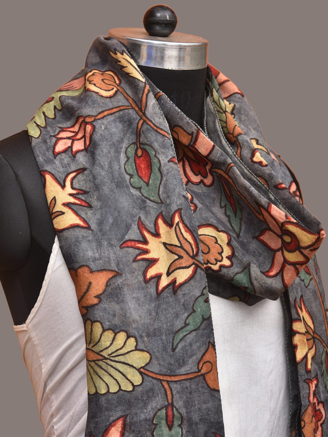 Grey Kalamkari Hand Painted Sico Stole with Floral and Peacocks Design ds3310