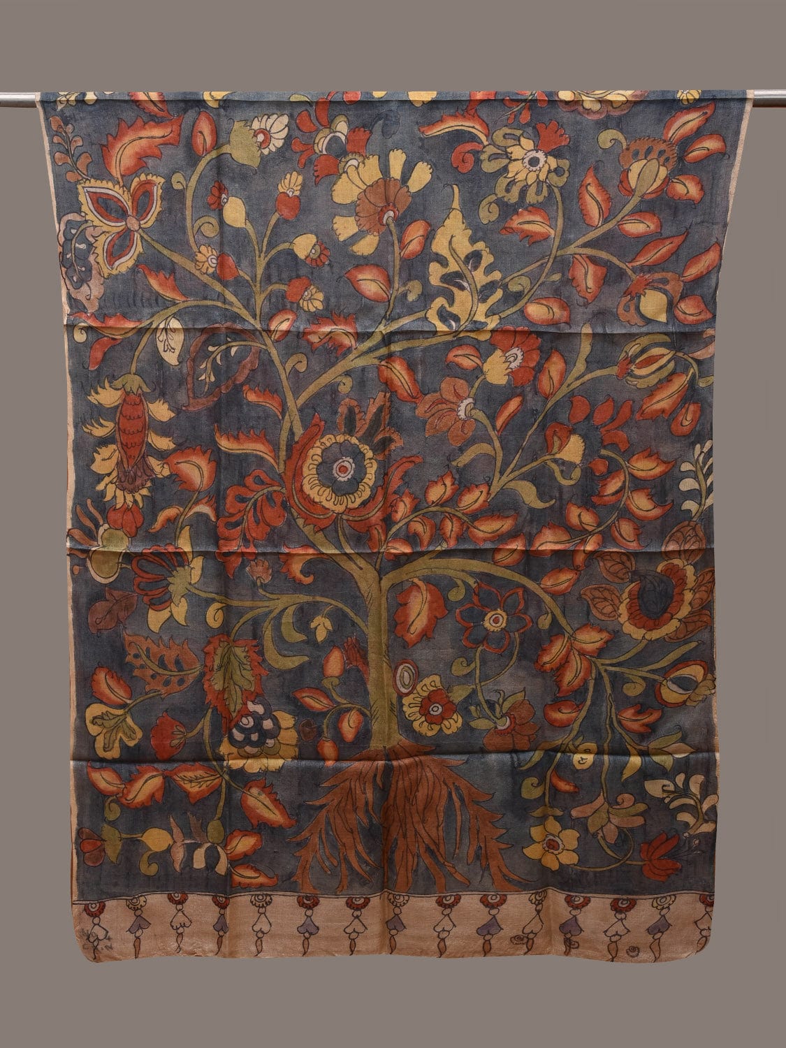Grey Kalamkari Hand Painted Tussar Handloom Dupatta with Floral Design ds2676