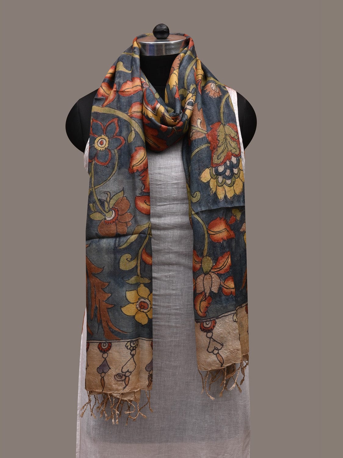 Grey Kalamkari Hand Painted Tussar Handloom Dupatta with Floral Design ds2676