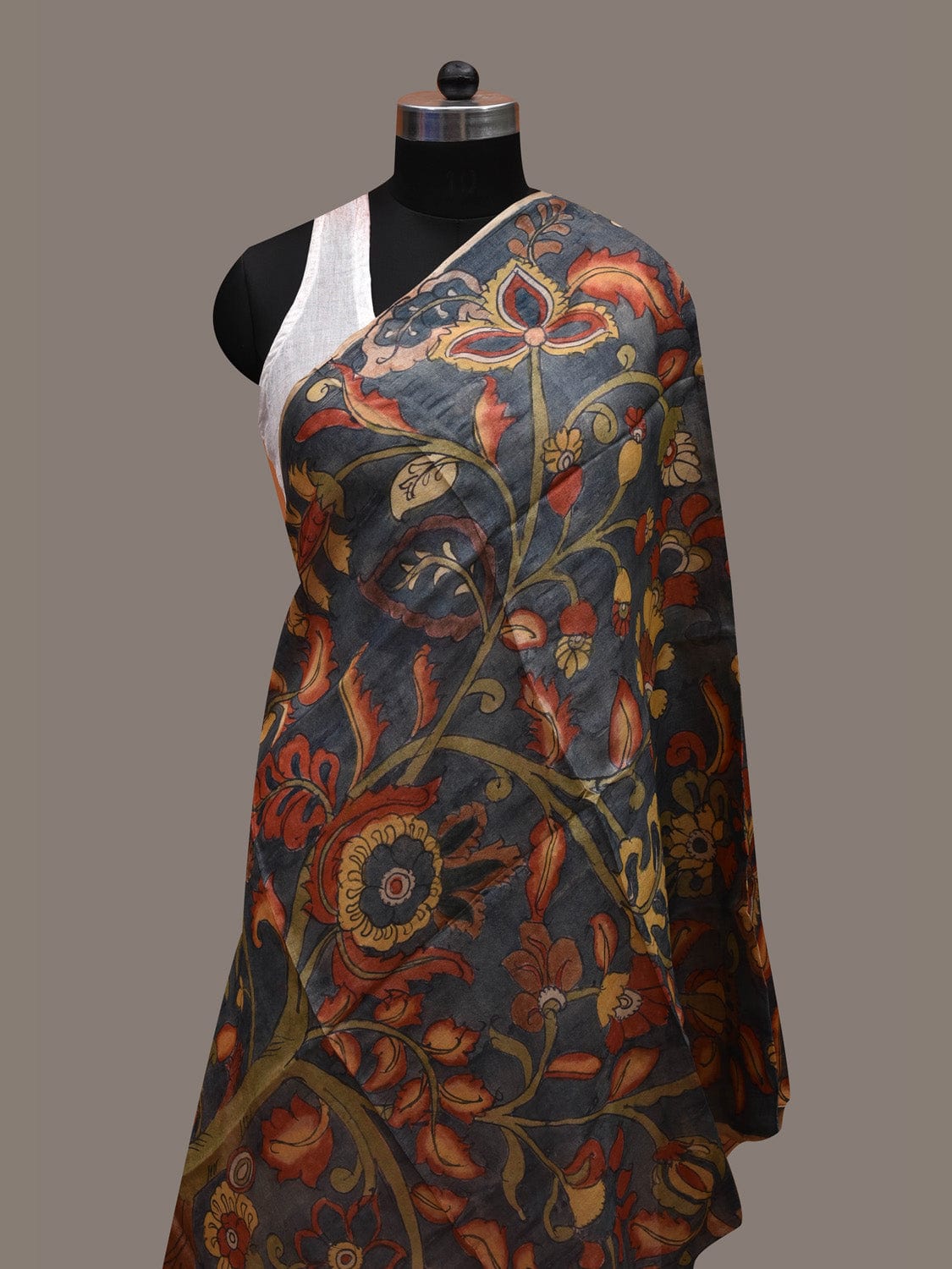 Grey Kalamkari Hand Painted Tussar Handloom Dupatta with Floral Design ds2676
