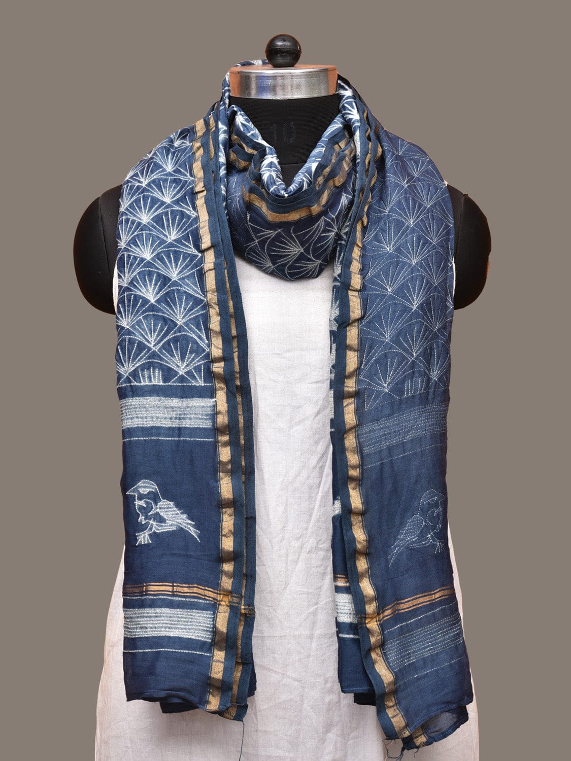 Grey Shibori Sico Handloom Dupatta with Sea Shell Design ds3263