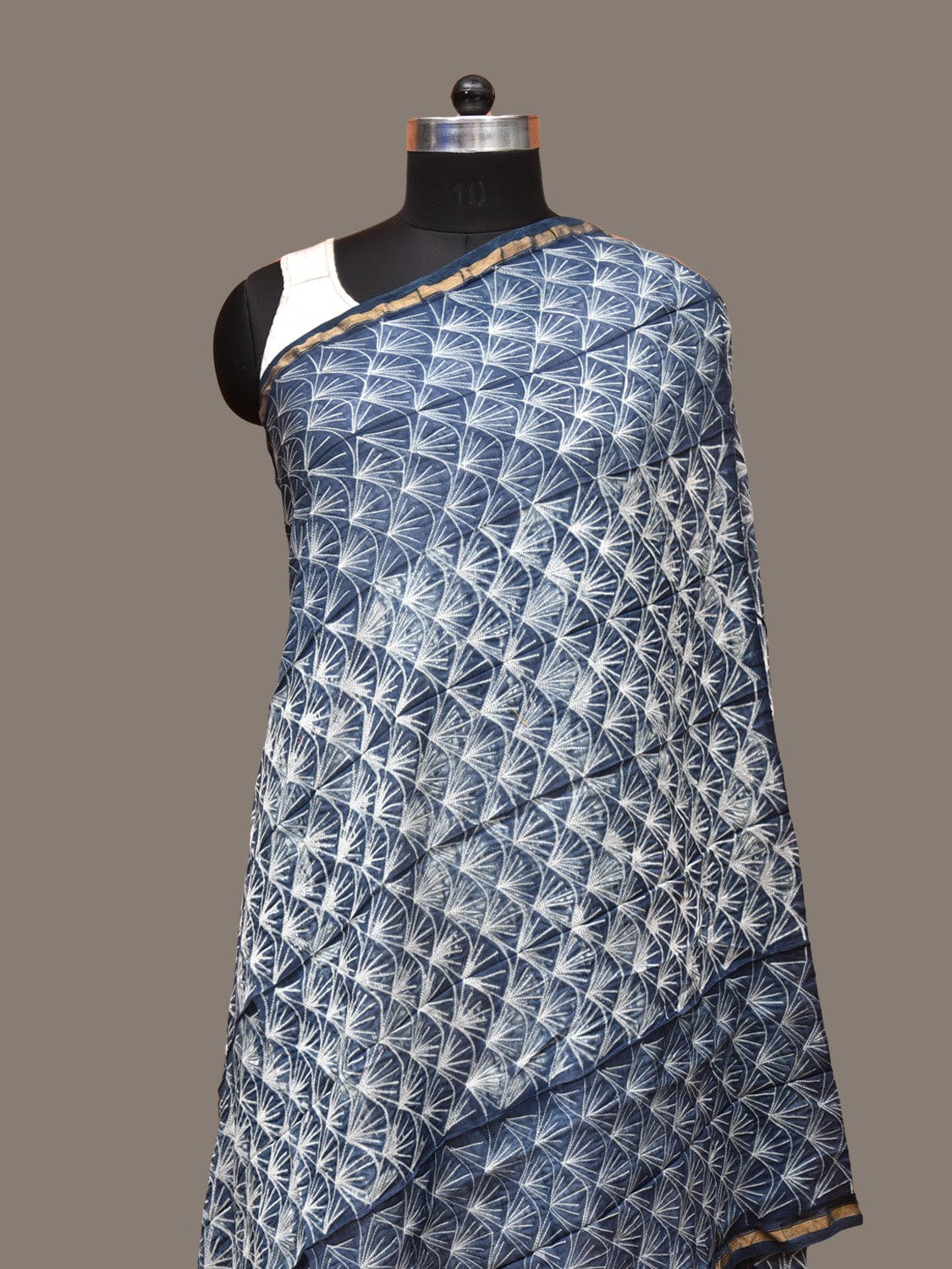 Grey Shibori Sico Handloom Dupatta with Sea Shell Design ds3263