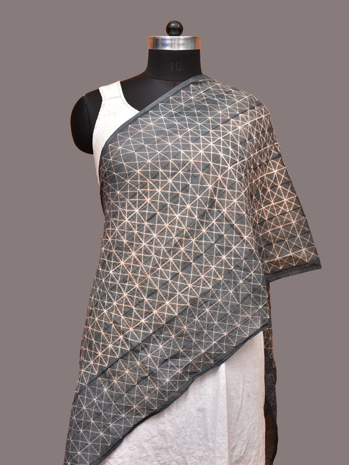 Grey Shibori Silk Handloom Stole with Grill Design ds3235