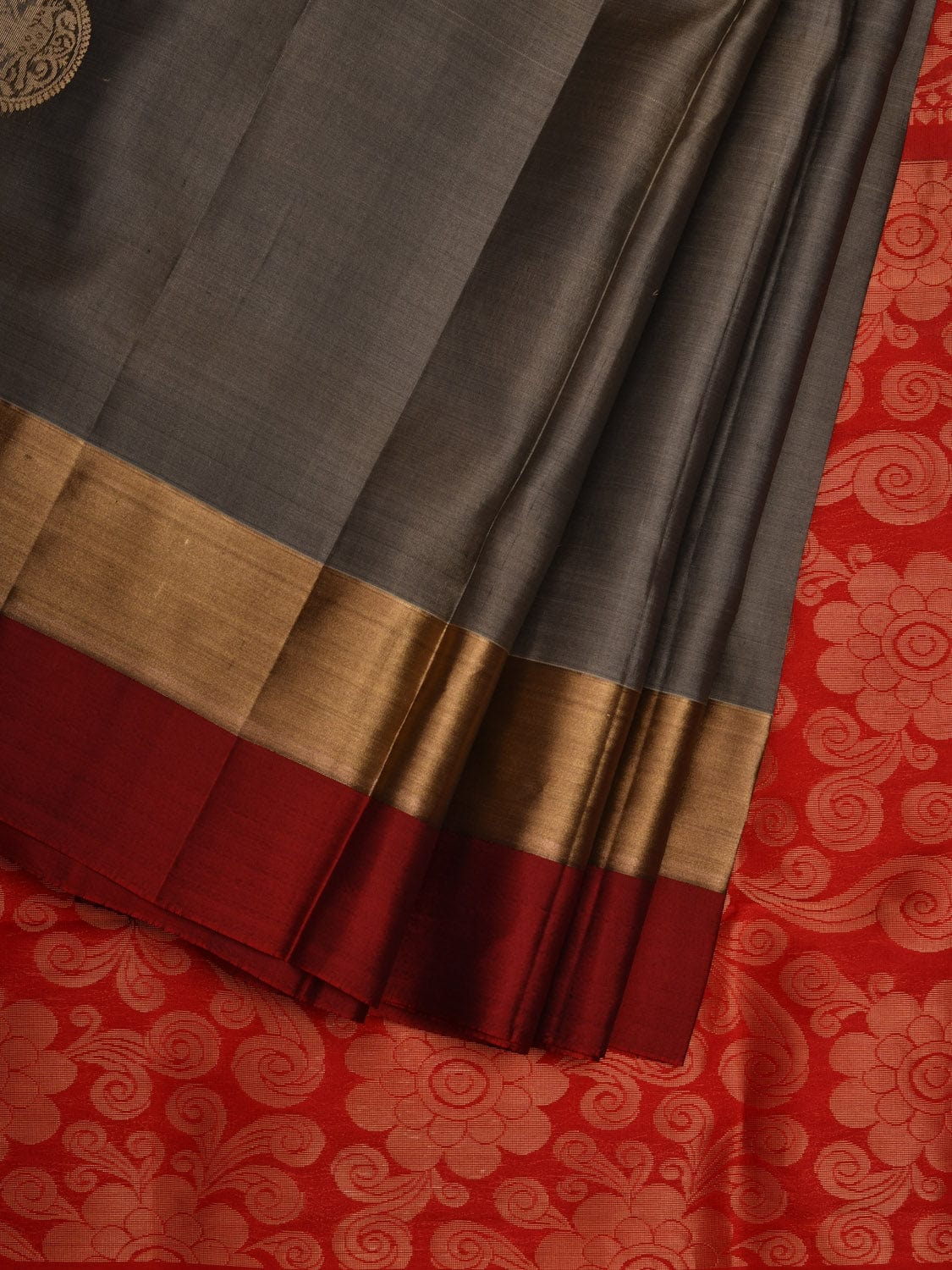Grey Silk Handloom Saree with Kanchi Buta and Pallu Design o0295