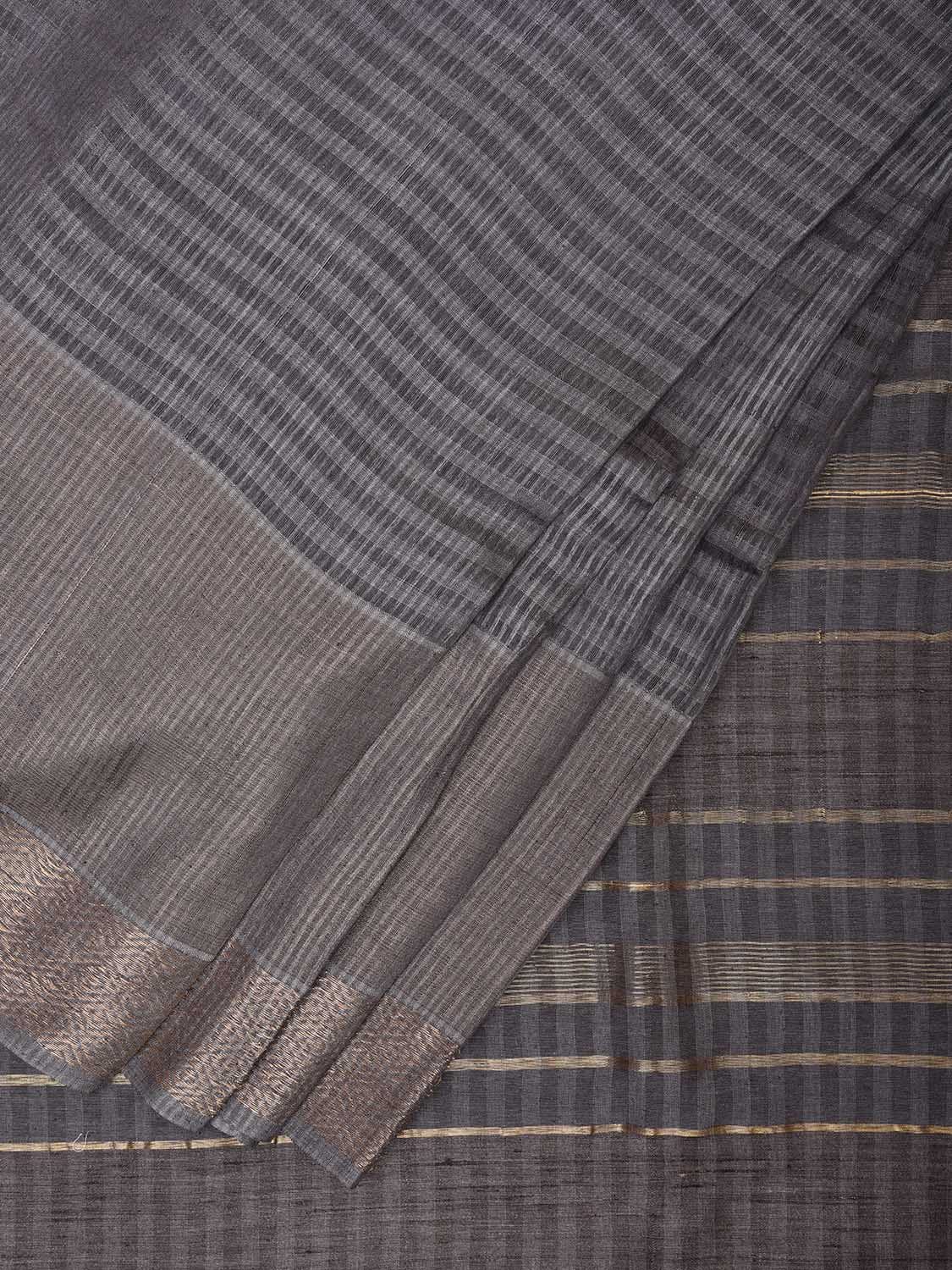 Grey Tussar Saree with Strips Body and Pallu Design o0548