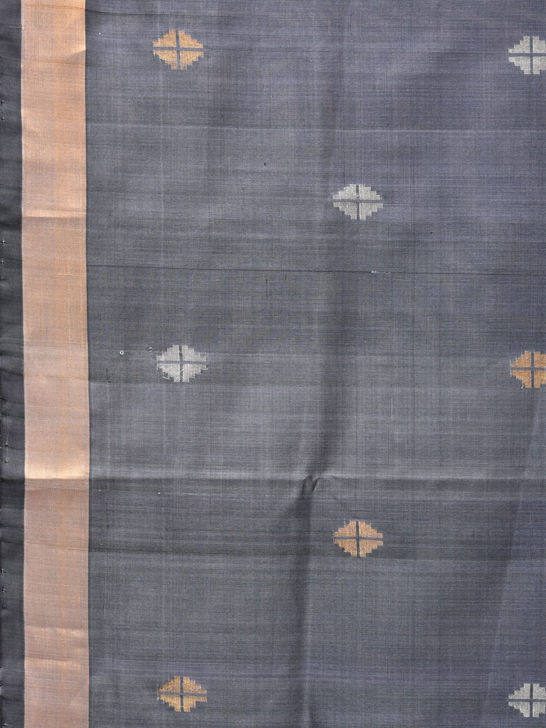 Grey Uppada Silk Handloom Saree with Mango Pallu Design u2022