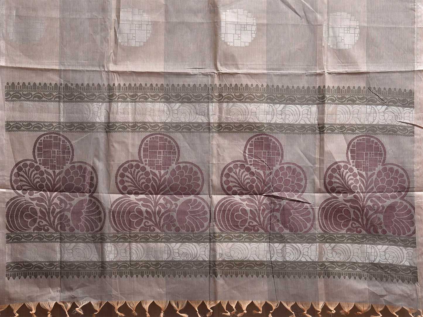 Grey Venkatagiri Cotton Saree with Body Buta and Pallu Design v0136