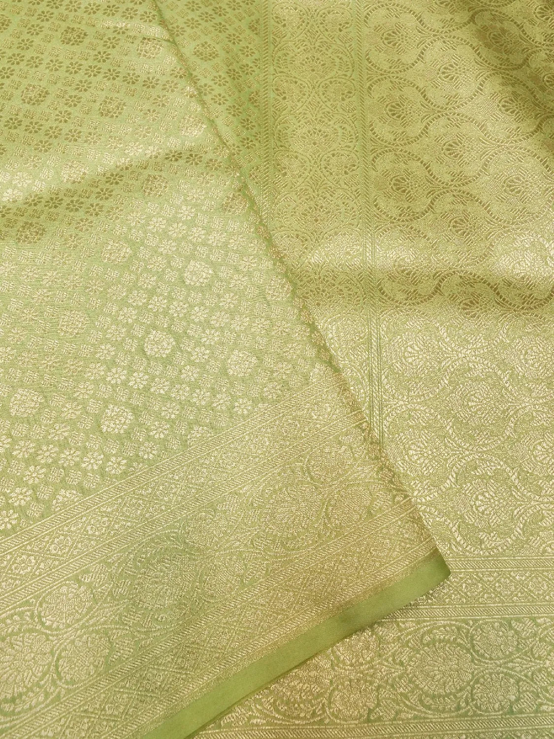 Rich Sage Green Banarasi Katan Silk Saree with Luxurious Gold Brocade Jaal Weave DSK0042