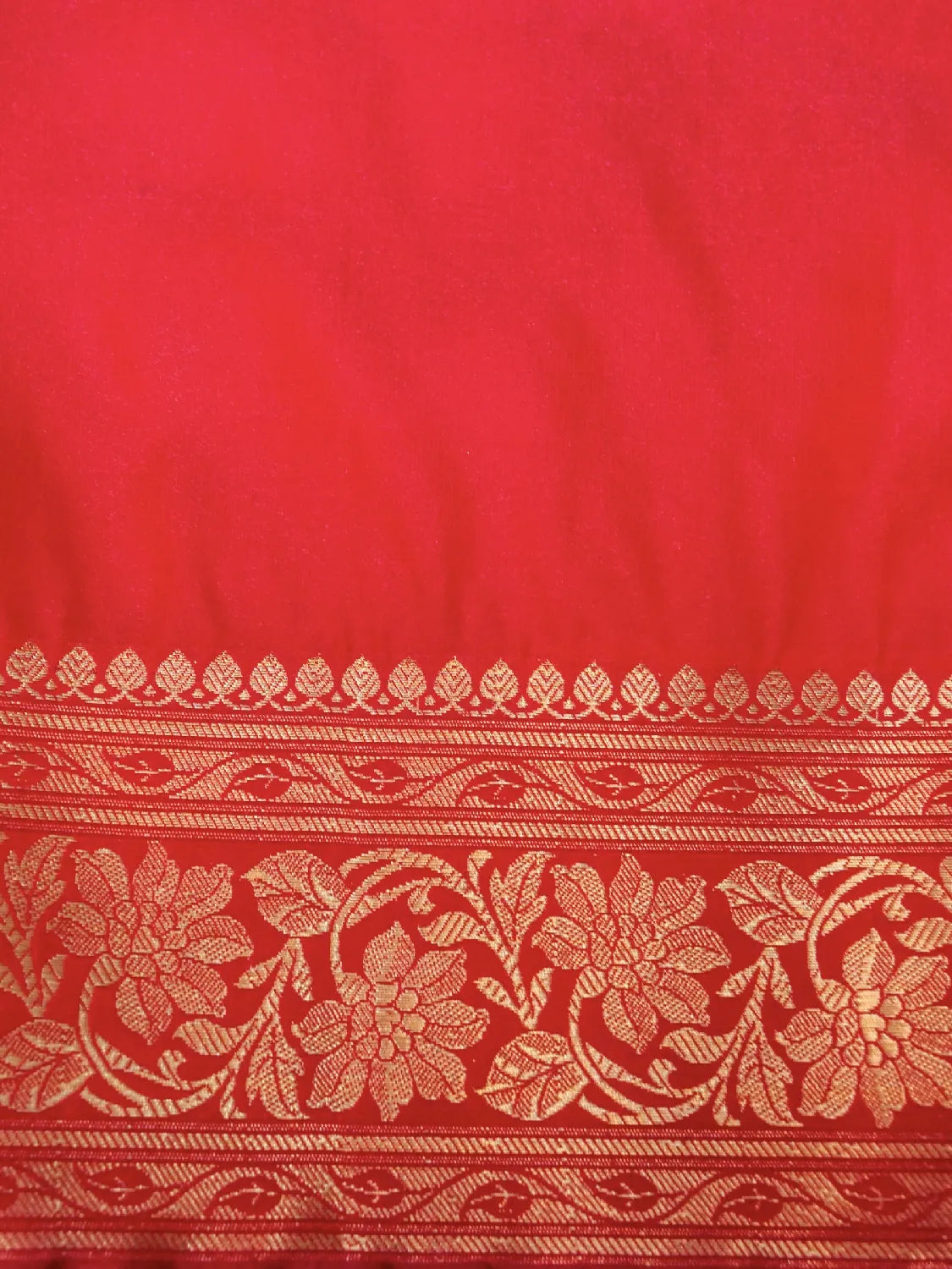 Striking Royal Blue & Red Banarasi Silk  Saree - Dual-Tone Contrast Silk With Swarovski Crystal Stones DSK0027