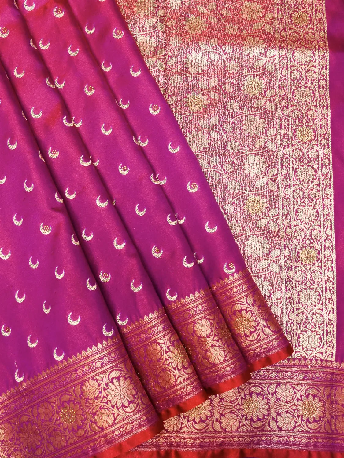 Vibrant Magenta Banarasi Silk Saree with Gold Crescent Moon Crystal Stone Buttas DSK0054