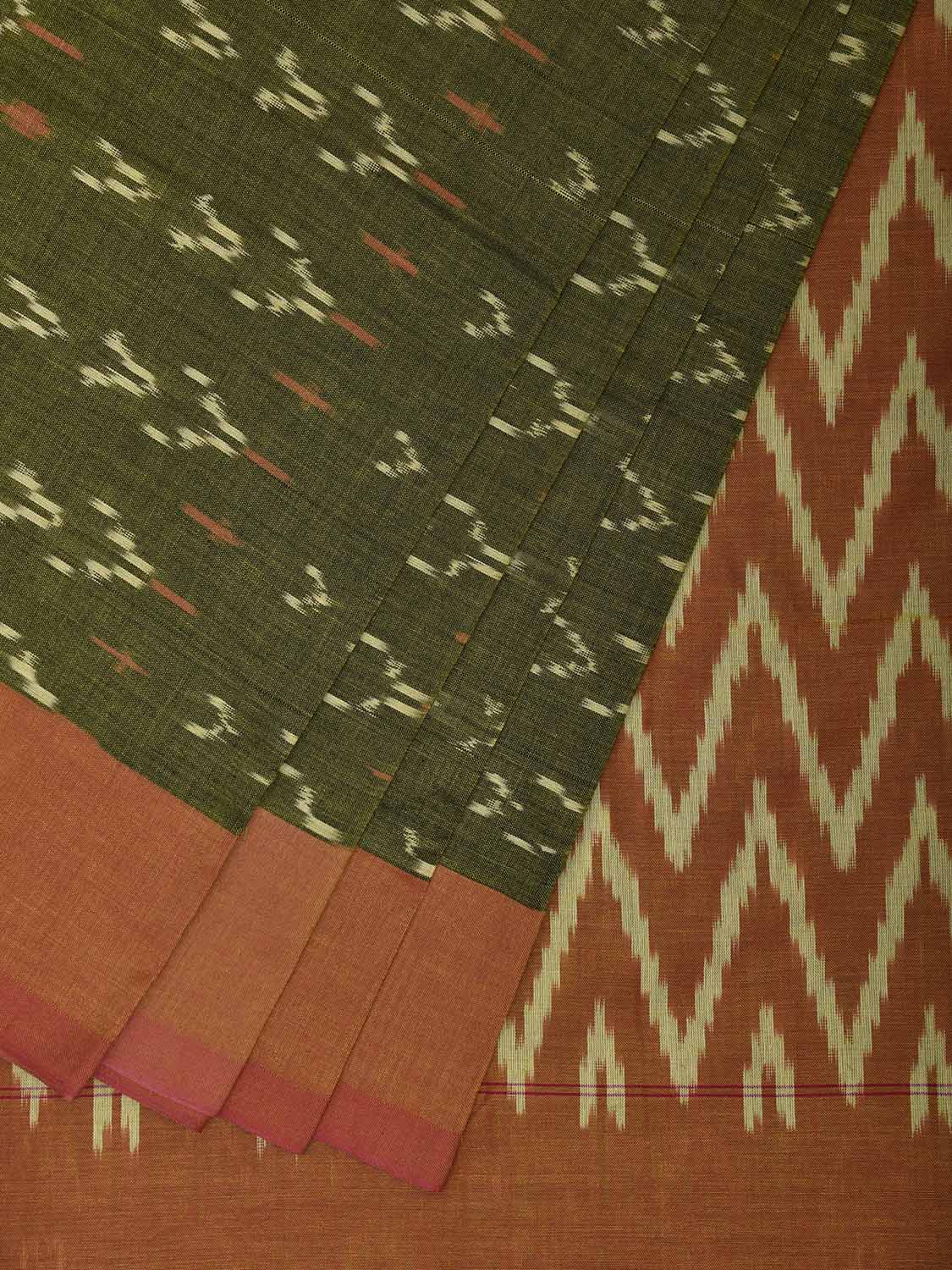 Green and Light Orange Pochampally Ikat Cotton Handloom Saree with Zig-Zag Pallu Design No Blouse i0945