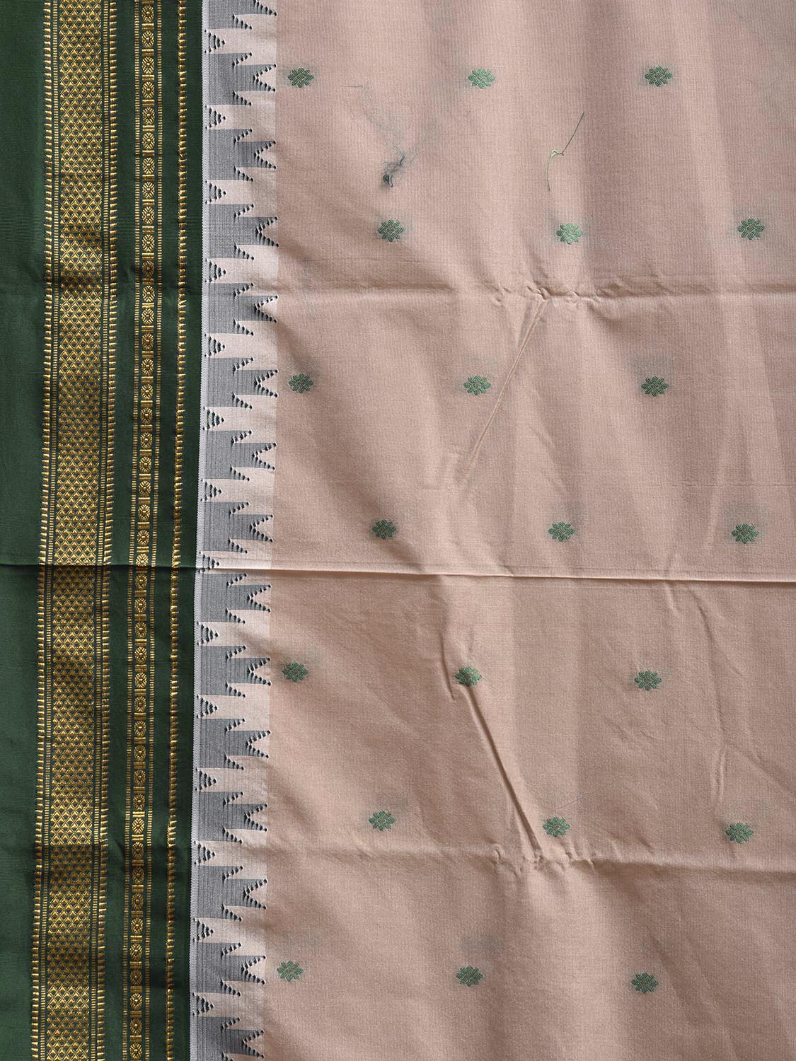 Cream and Green ilkal Viscose Silk Saree with Temple Border and Contrast Teni Tope Kammi Pallu Design il0023