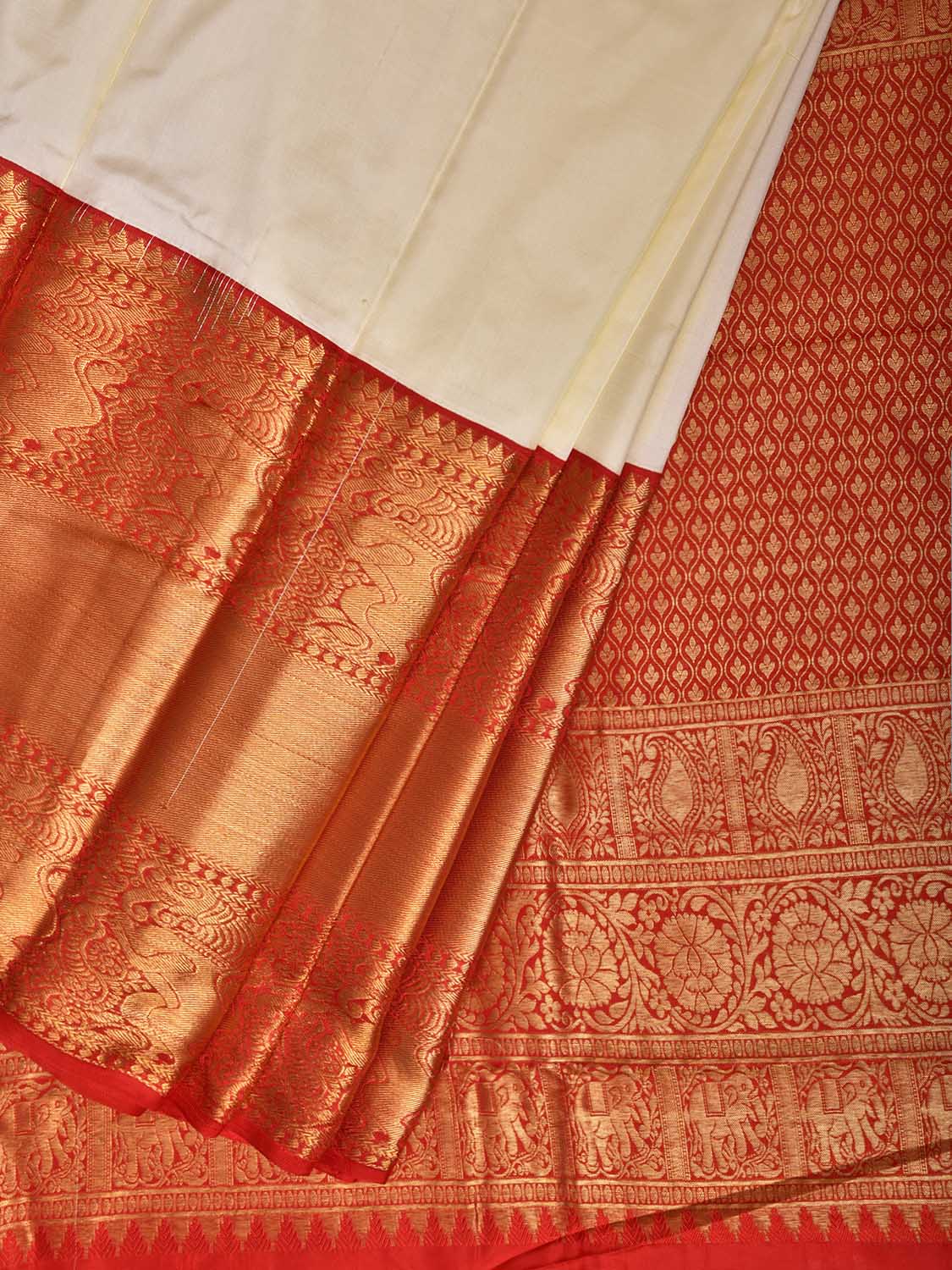 White and Red Kanchipuram Silk Plain Saree with Border and Pallu Design k1060
