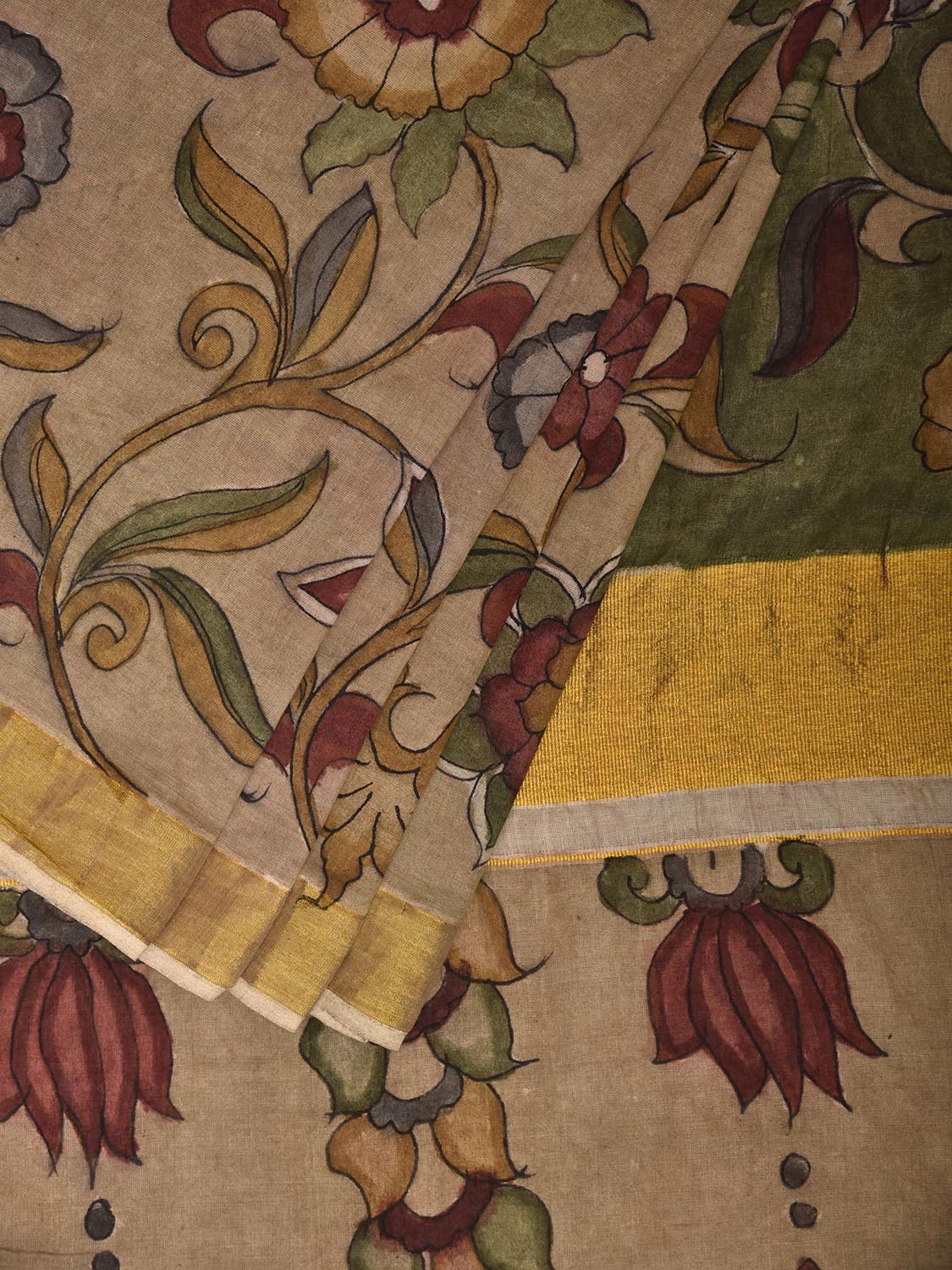 Cream Kalamkari Hand Painted Cotton Handloom Saree with Lotus Flowers Design KL0833