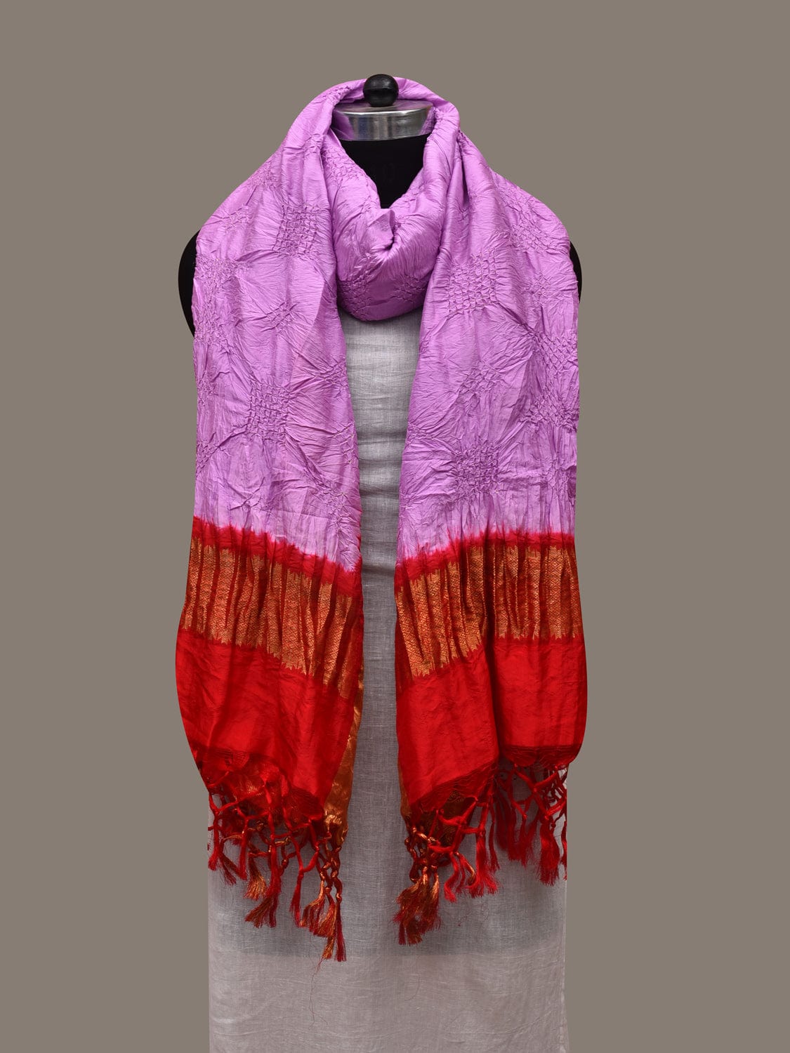 Lavender and Red Bandhani Kanchipuram Silk Handloom Dupatta with Border Design ds2898