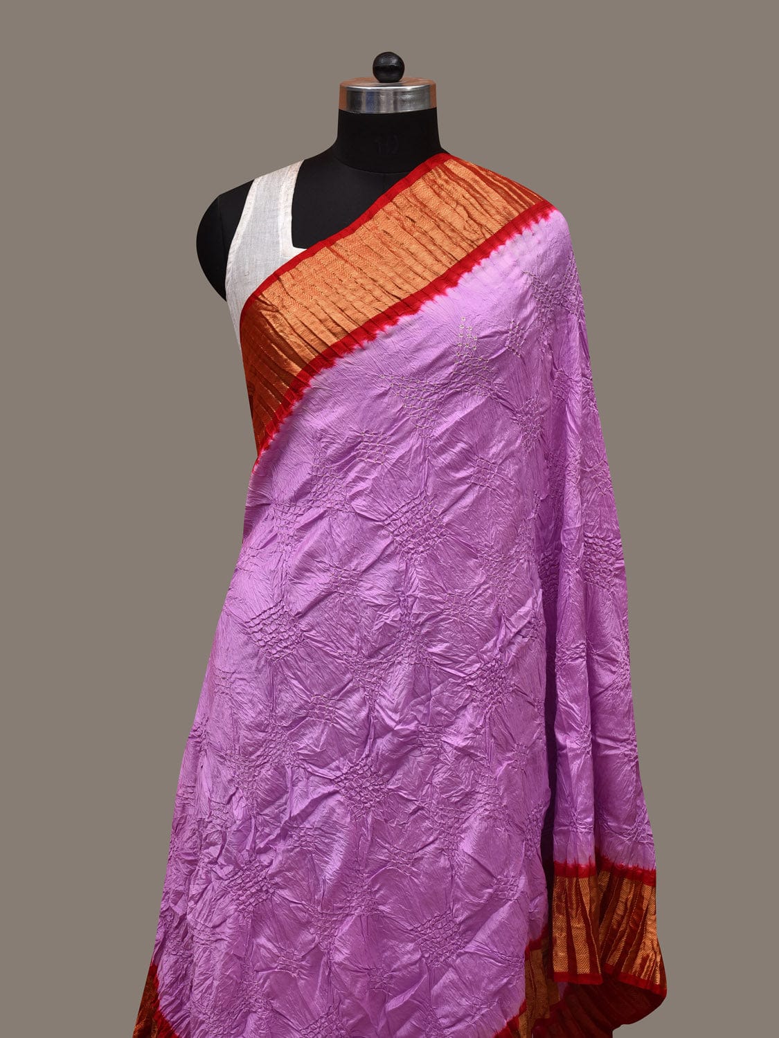 Lavender and Red Bandhani Kanchipuram Silk Handloom Dupatta with Border Design ds2898