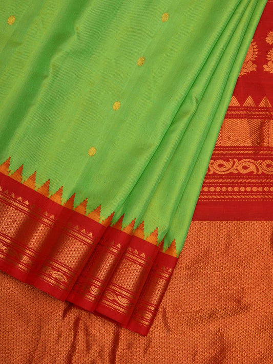 Light Green and Red Gadwal Silk Handloom Saree with Mango Pallu Design g0316