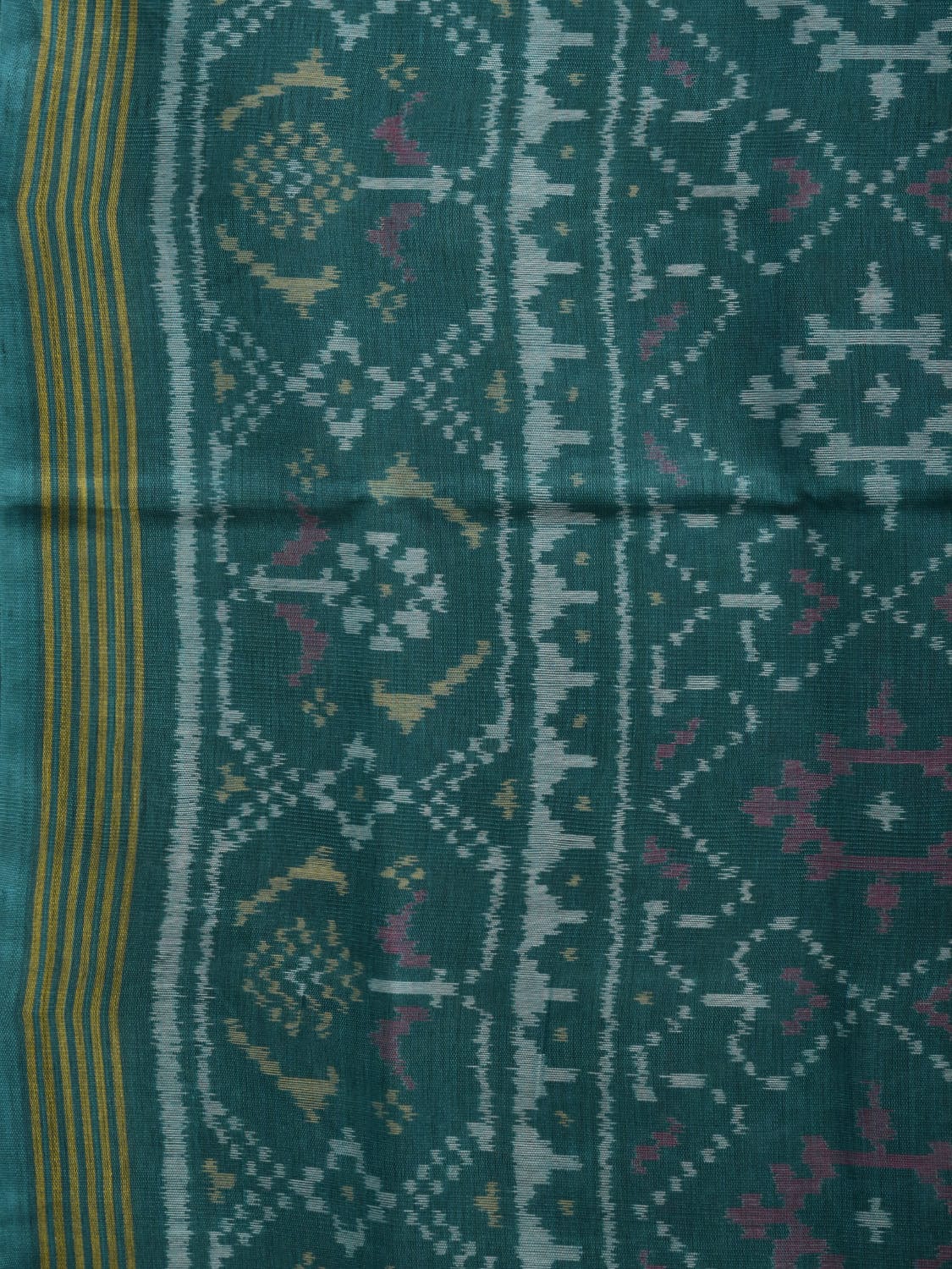 Light Green Ikat Cotton Handloom Saree with All Over Design i0716