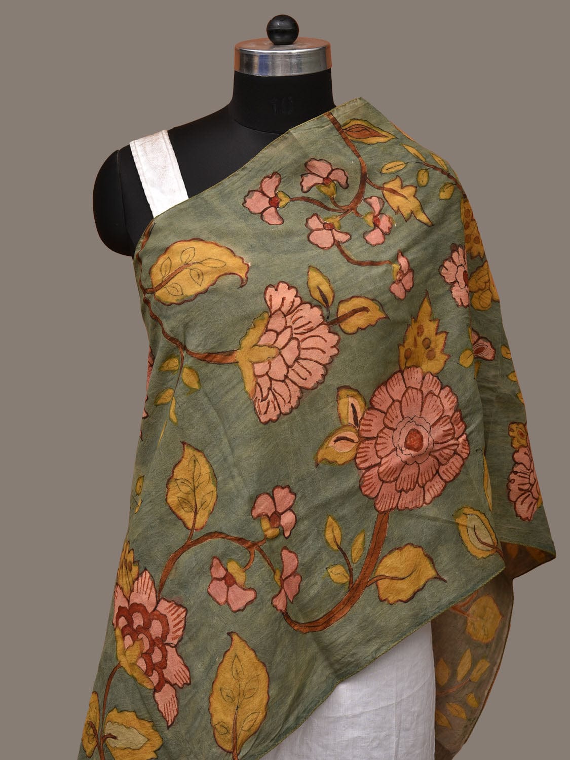 Light Green Kalamkari Hand Painted Sico Stole with Floral Design ds3152