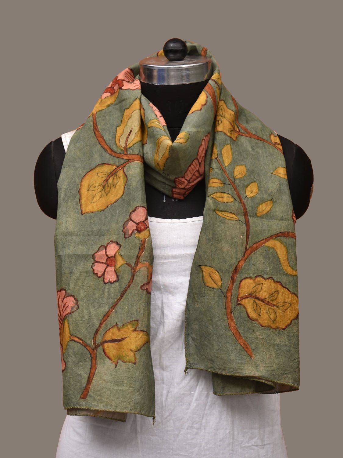 Light Green Kalamkari Hand Painted Sico Stole with Floral Design ds3152