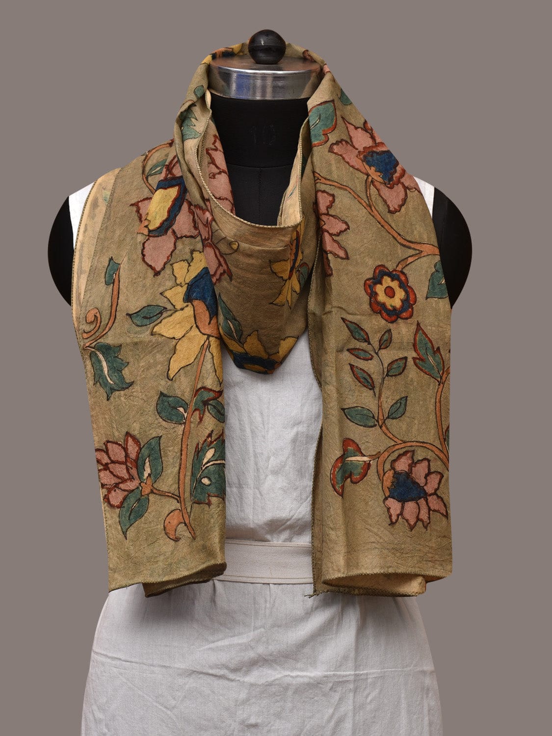 Light Green Kalamkari Hand Painted Sico Stole with Floral Design ds3552