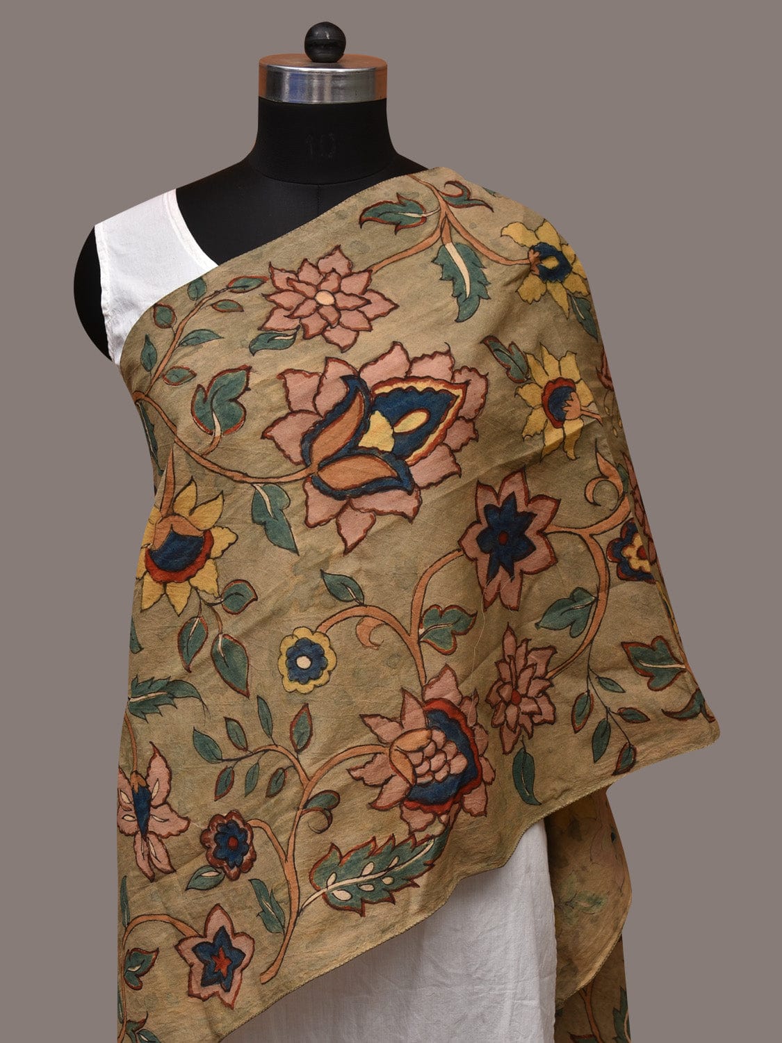 Light Green Kalamkari Hand Painted Sico Stole with Floral Design ds3552