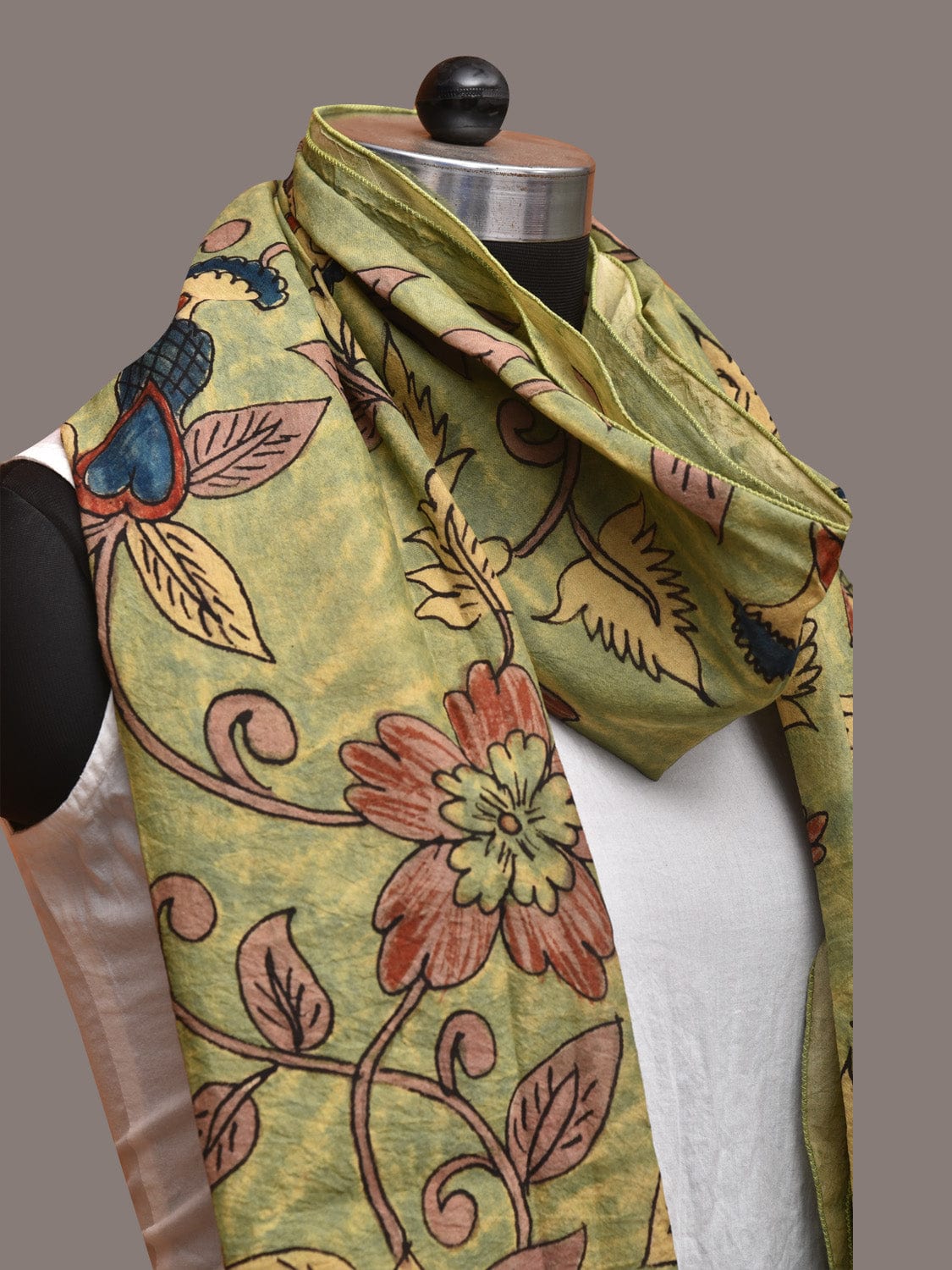 Light Green Kalamkari Hand Painted Sico Stole with Floral Design ds3559