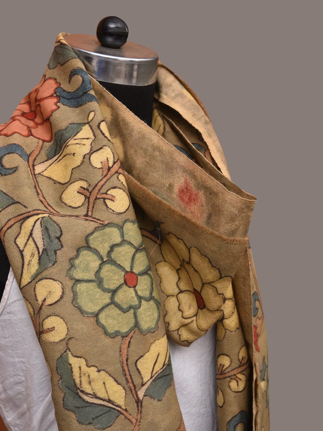 Light Green Kalamkari Hand Painted Woolen Handloom Stole with Floral Design ds3539