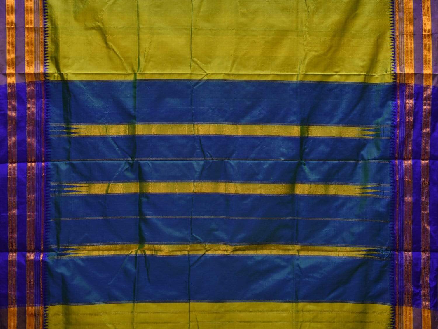 Light Green Narayanpet Silk Handloom Plain Saree with Traditional Border Design No Blouse np0463