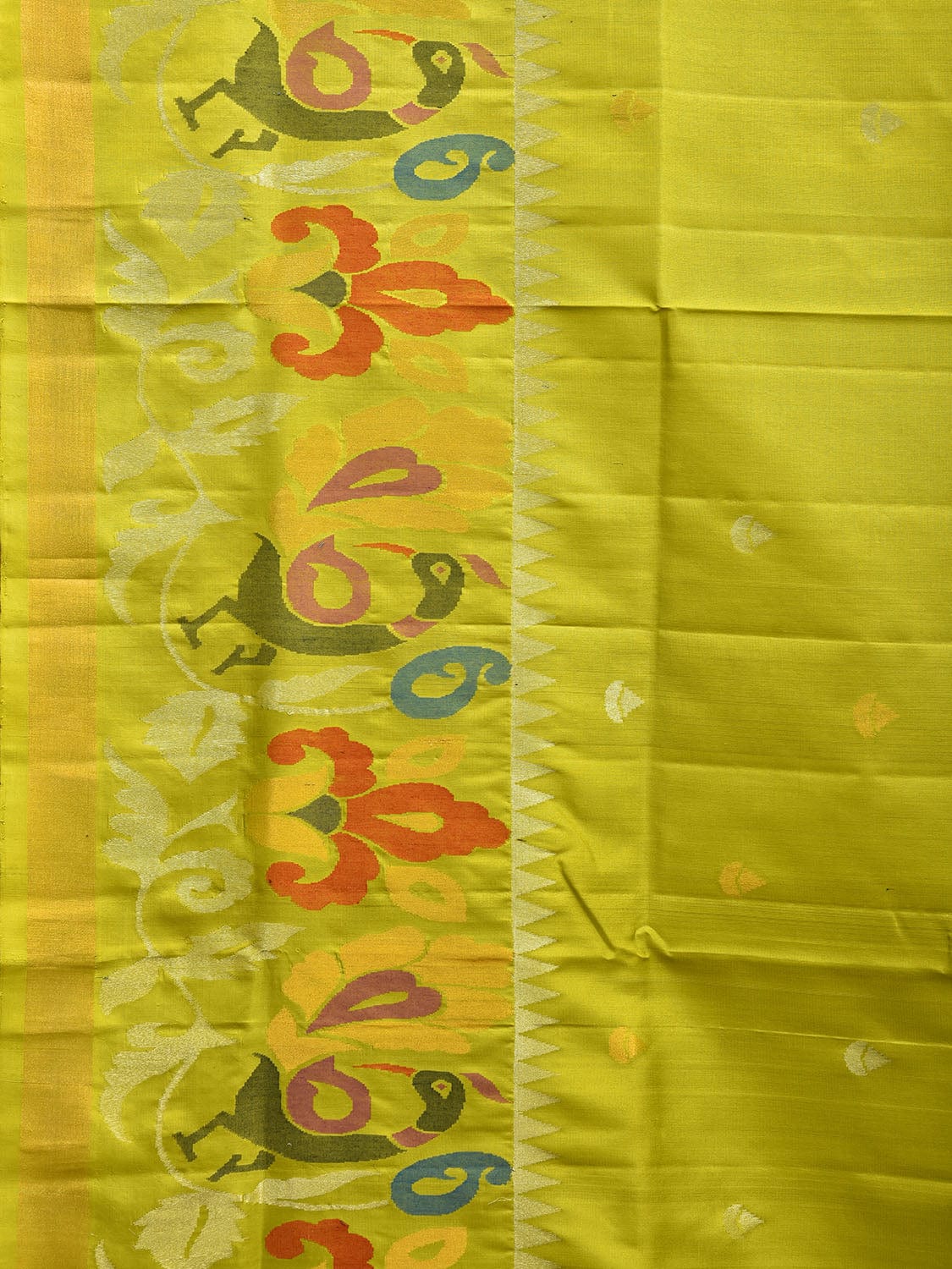 Light Green Uppada Silk Handloom Saree with One Side Peacocks Border Design u2288