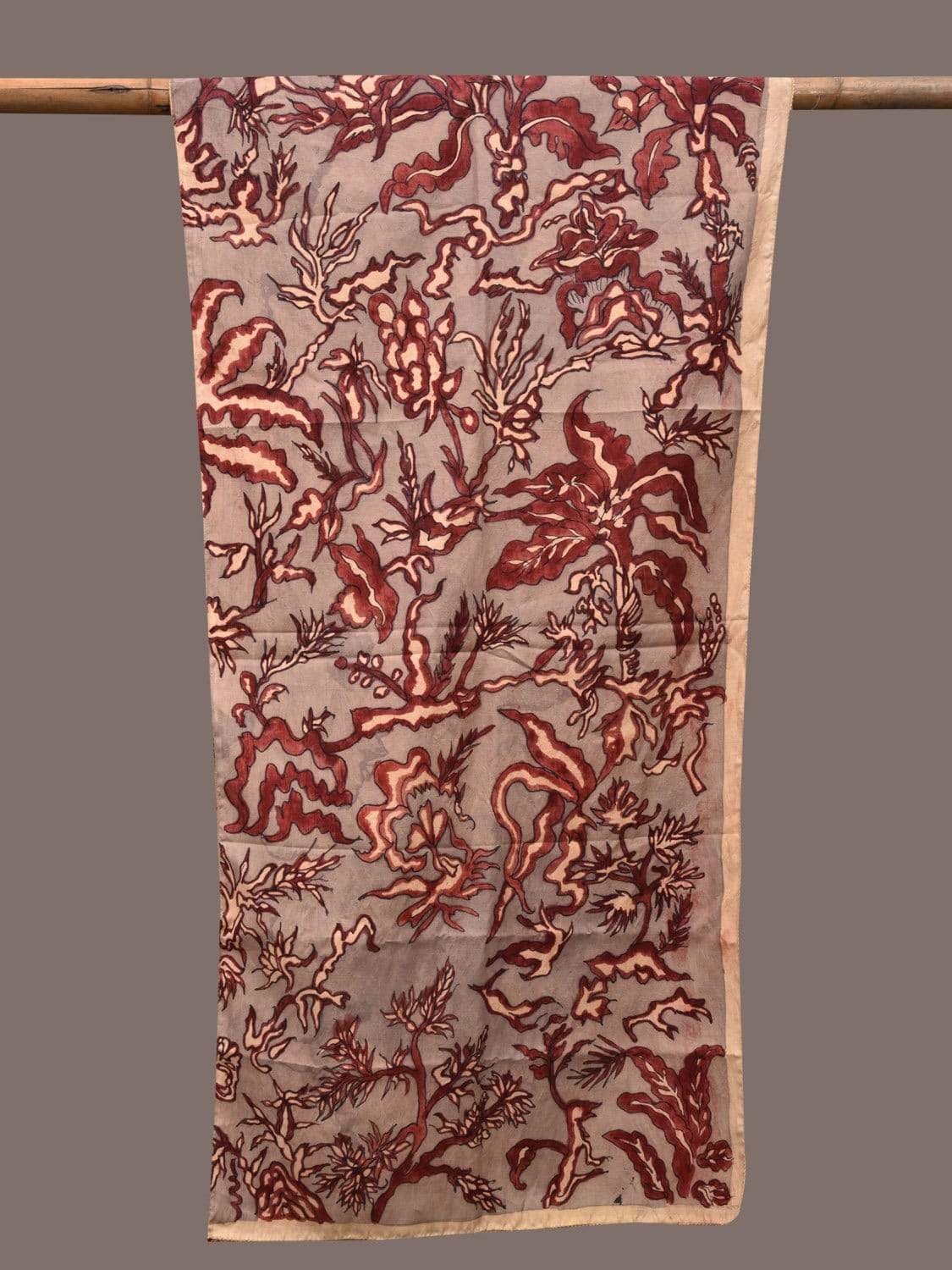 Light Grey and Red Kalamkari Hand Painted Silk Stole with Floral Design ds2316
