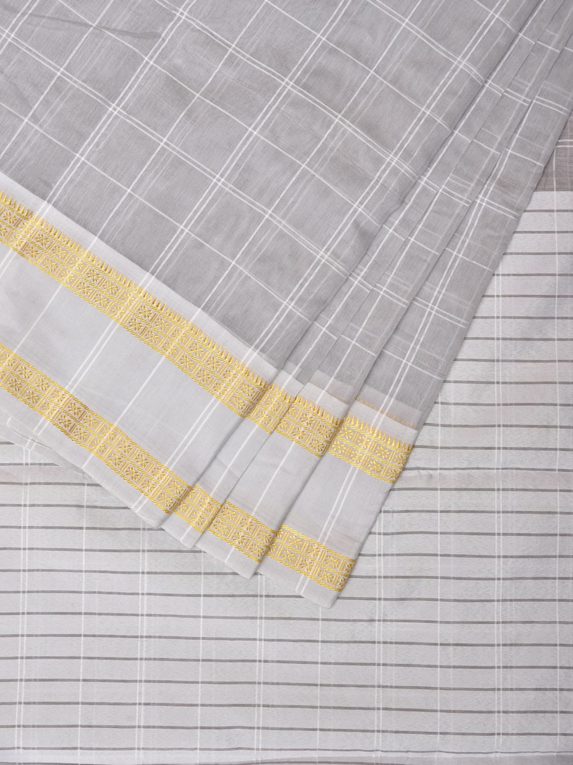 Light Grey Bamboo Cotton Saree with Big Checks and Doby Border Design bc0127