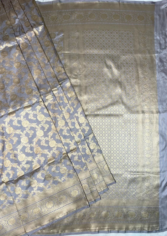 Light Grey Banaras Katan Silk Saree with Rich Zari Border and Floral Design b0078ds