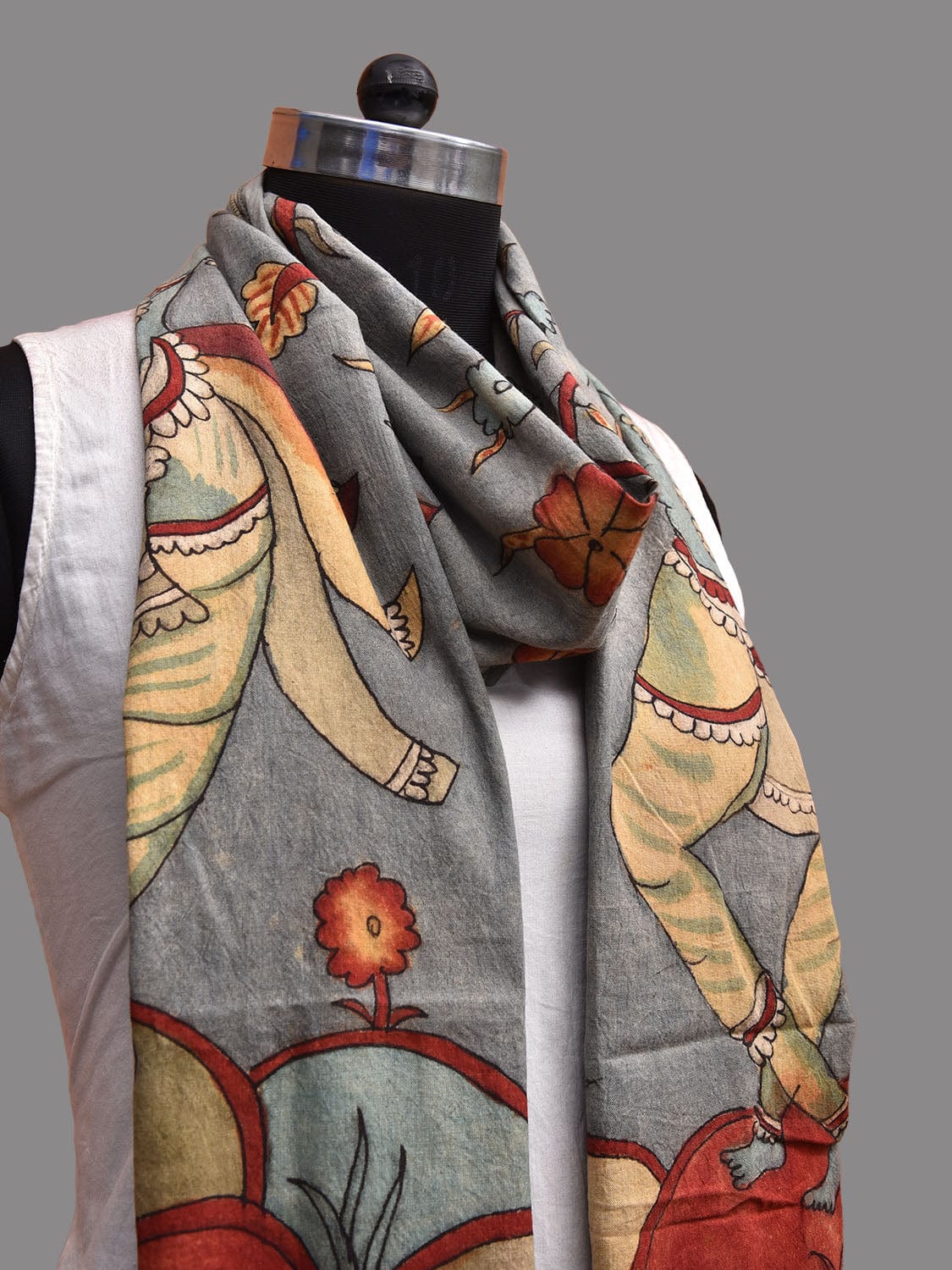 Light Grey Kalamkari Hand Painted Cotton Handloom Stole with Krishna Design ds3675
