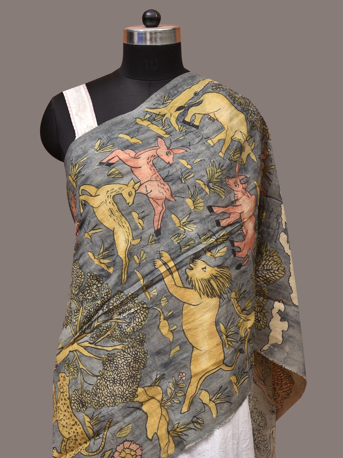 Light Grey Kalamkari Hand Painted Sico Stole with Animals Design ds3460